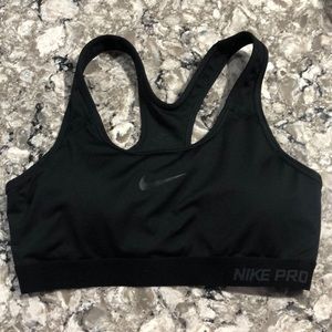 Nike pro sports bra